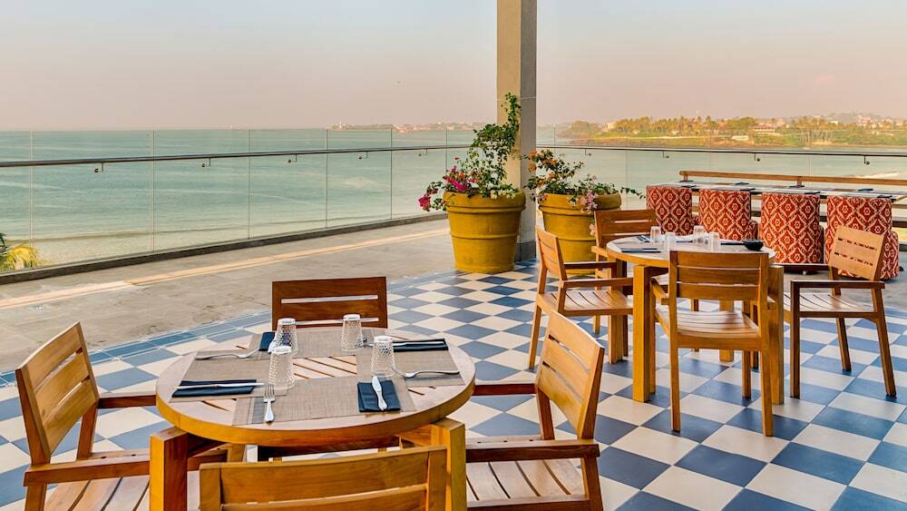 Blue Beach Galle Exterior photo